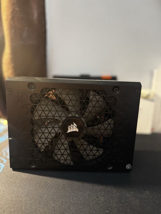 Vând sursă Corsair HX1200i 80+ Platinum, 1200W – fully modular