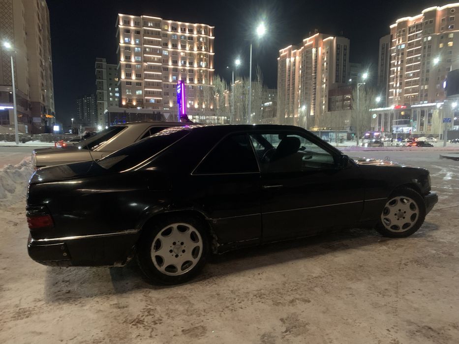 Продам 124 Купе акпп 2.3