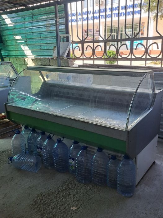 Витрина Холодильник