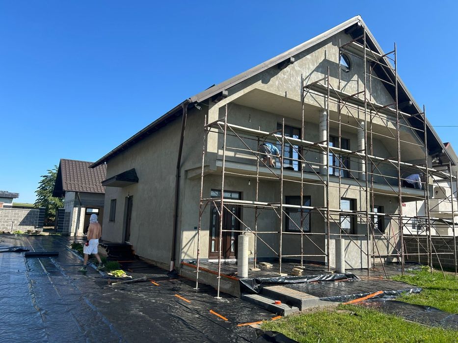 Finisaje interioare și exterioare