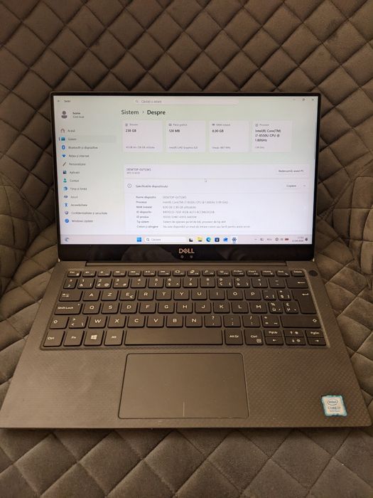 DELL XPS 13 9370 i7-8550U Notebook 33,8 cm (13.3") Full HD 8 GB RAM 256 GB SSD Windows 11 Pro - bateria necesita inlocuire