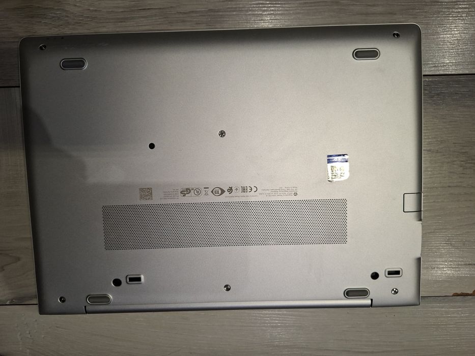 Hp  EliteBook 840 G5-i5 8350u/16гб/256гб м.2 nvme/Подсветка