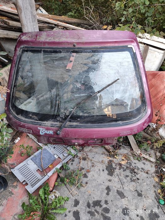 Мазда 323 купе. Mazda 323