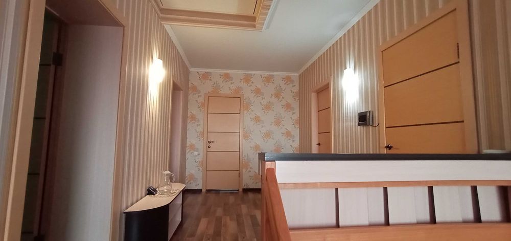 Продам трехэтажный коттедж