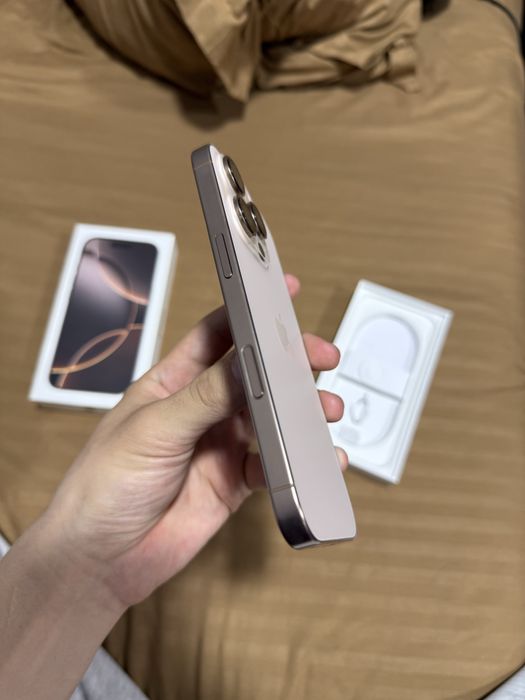 iPhone 16 pro 256гб Голд сотилади СРОЧНО