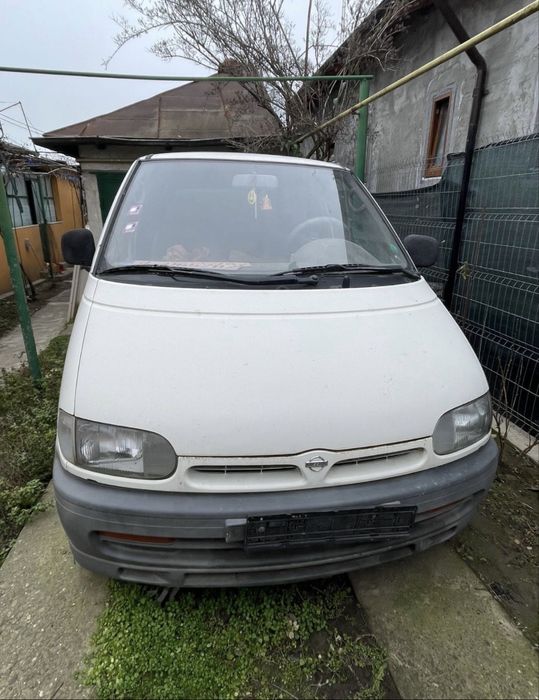 Nissan Serena 1.6 benzina 1994