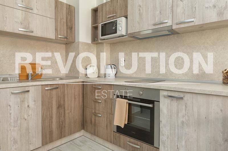 Дава се под наем Двустаен апартамент в Варна, Левски - 66 кв.м за 747.66 € - Снимка #3