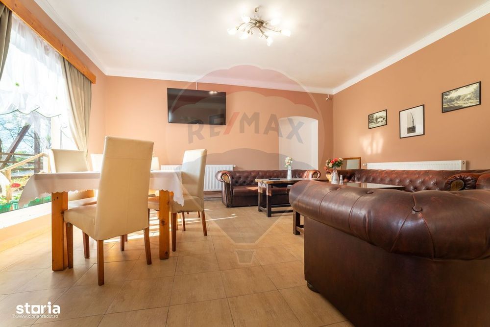 Hotel / Pensiune cu 16 camere de vânzare
