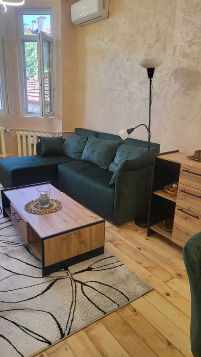 Дава се под наем Тристаен апартамент в София, Връбница 2 - 110 кв.м за 900 € - Снимка #3