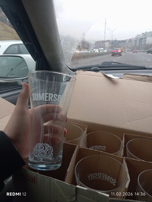 Пивные бокалы ))