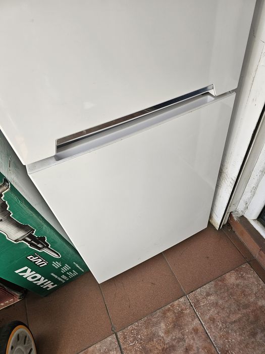 Combina frigorifica Hainer Amanet Canta