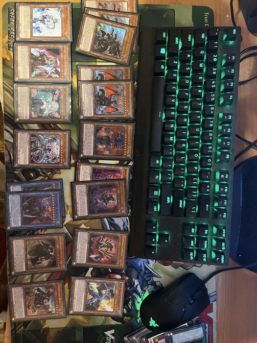 Branded Deck Yu Gi Oh