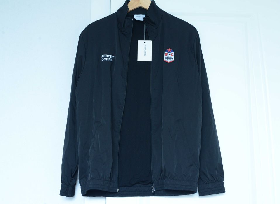 Resort Corps M оригинальная одежда