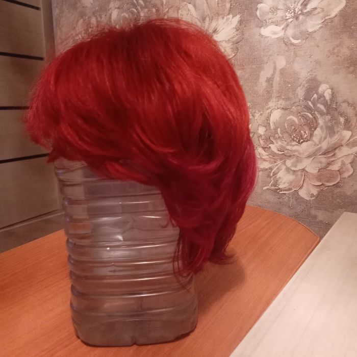 Продам парик в отличном состоянии