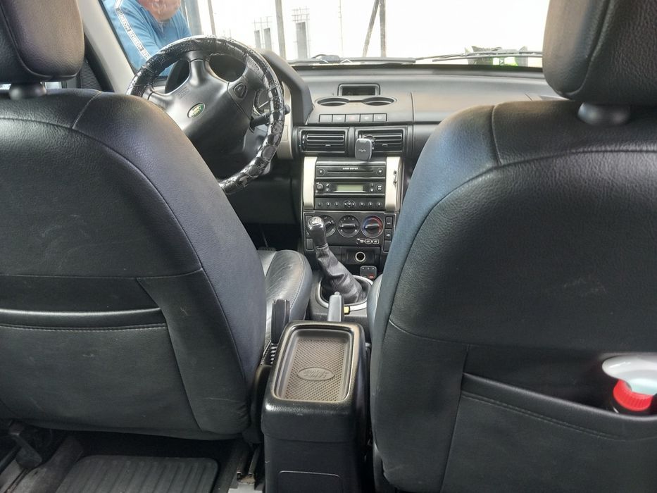 LAND ROVER  2004 — imagine 3