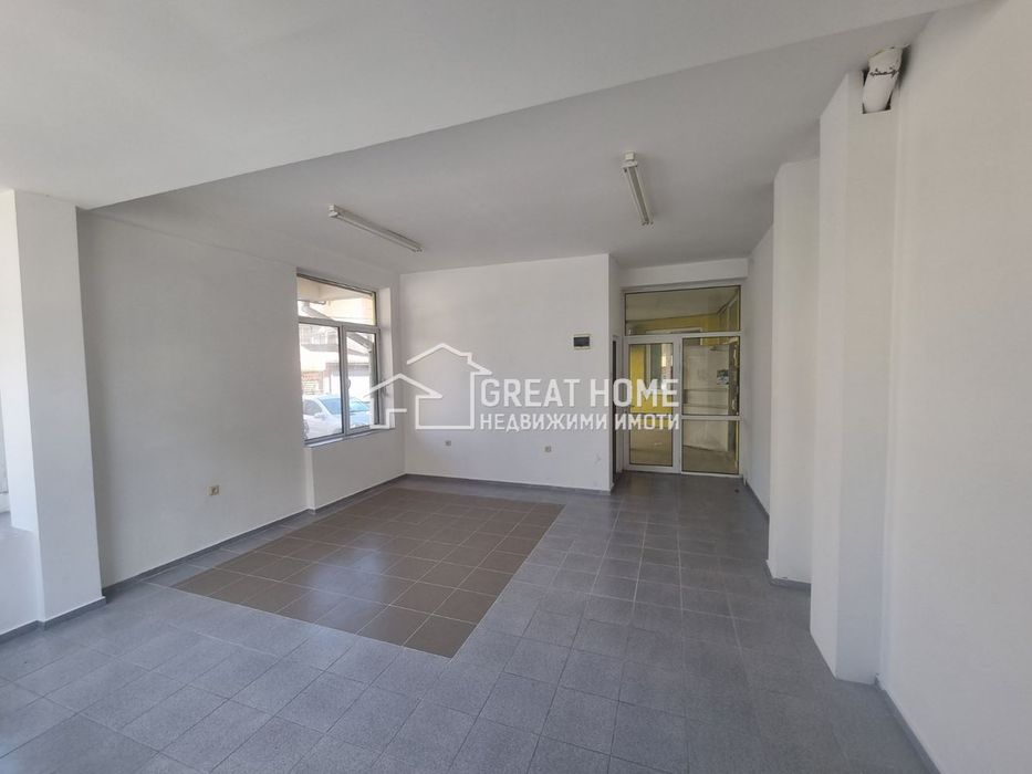 Дава се под наем Офис в Търговище, Вароша - 48 кв.м за 298.86 € - Снимка #2