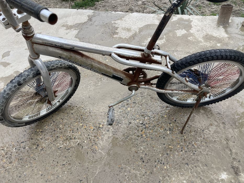 Velosiped BMX Sotiladi