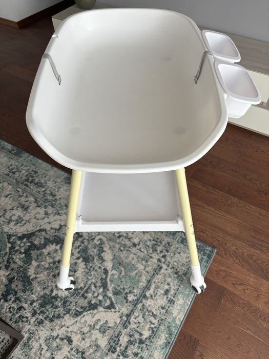 Masă de înfășat Bukino – Stare Excelentă – Posibilitate montare cadita