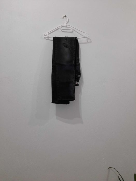 blugi rupți h&m perfecți pentru acest anotimp