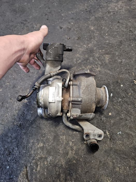 Turbina Bmw e90 n47d20c 177 cp .