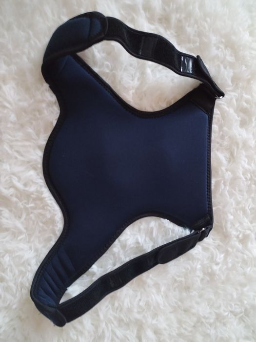 Vestă pentru masaj zona cervicală