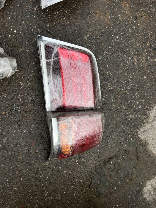 Lexus LX570 артқы жарық шамдары (оригинал)