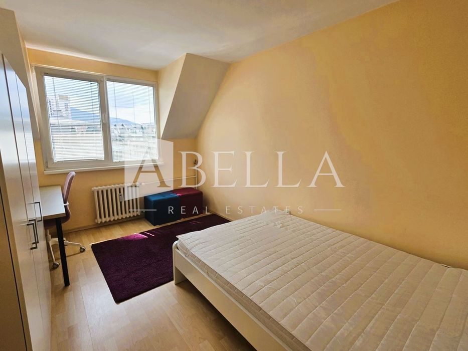 Дава се под наем Четиристаен апартамент в София, Белите брези - 150 кв.м за 980 € - Снимка #11