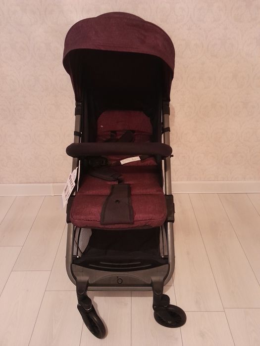 Продам коляску новый с дефектом