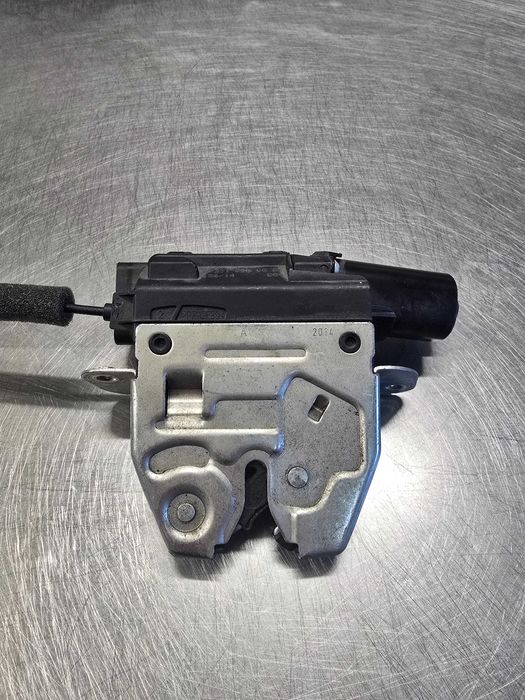 Брава за багажник на Мерцедес w222 SA30R2RTCZ 17314 K1A1