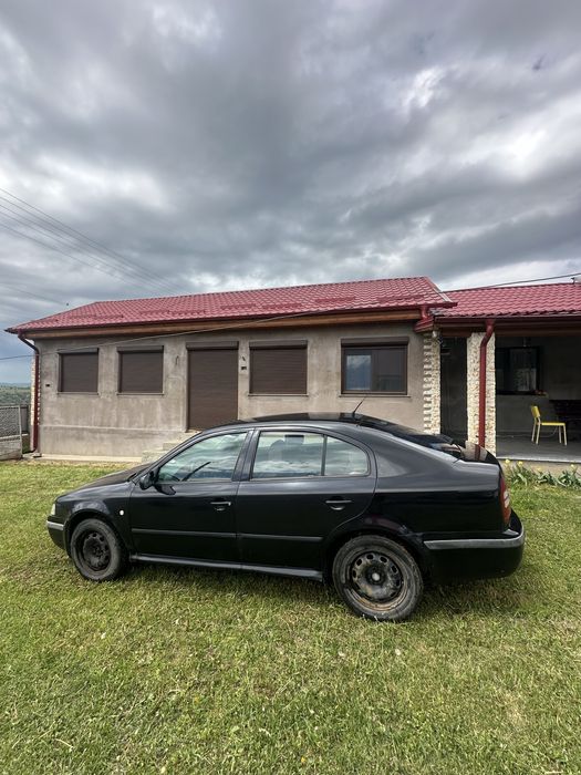 Vand Skoda Octavia 1 radiată