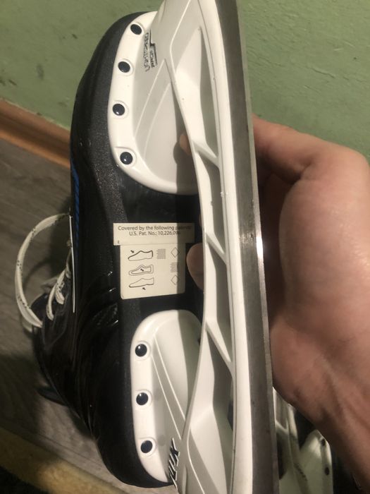 Продам коньки фирменные баер