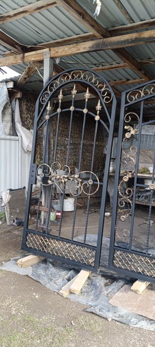 Продам новые красивые ворота