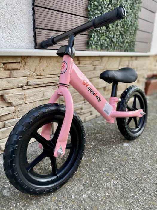 Баланс колело - Червено, синьо, черно, бяло, розово