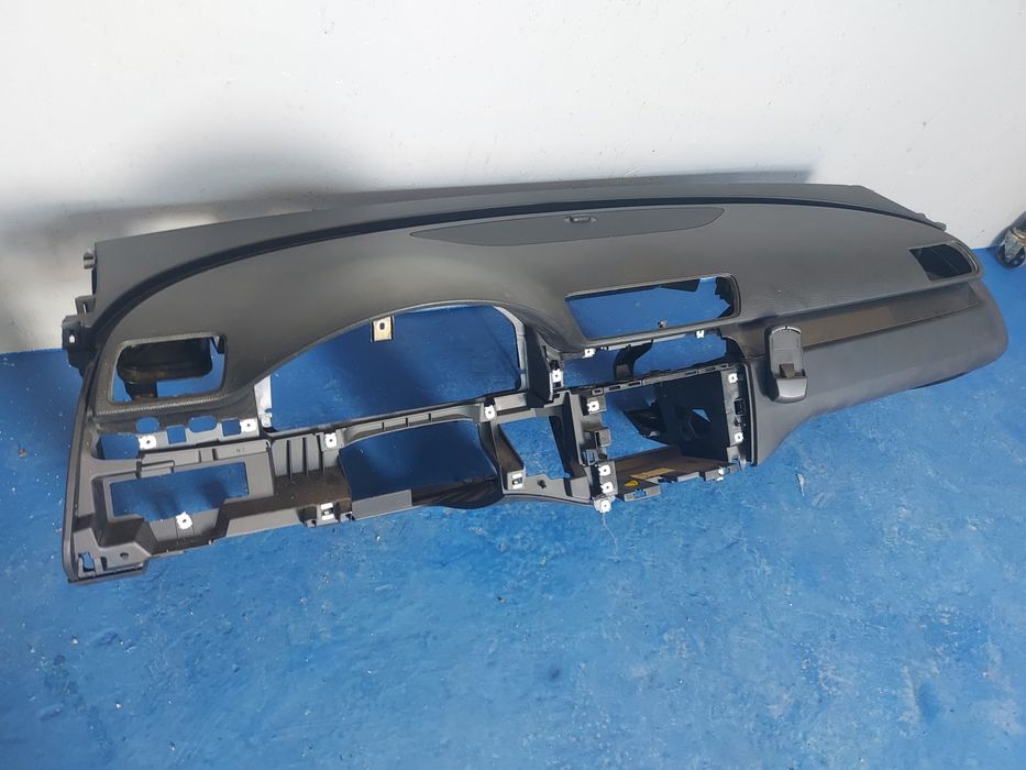 Plansa bord +airbag pasager vw Passat b6