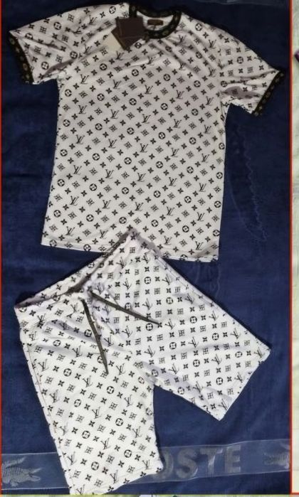 Compleu Louis Vuitton/model deosebit/bumbac100%/