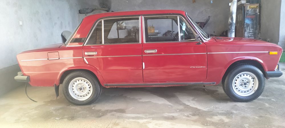 VAZ 2106 Sotiladi.Yil 1995.Holati Edyal.Geniralka Davirnis Bo'ladi.