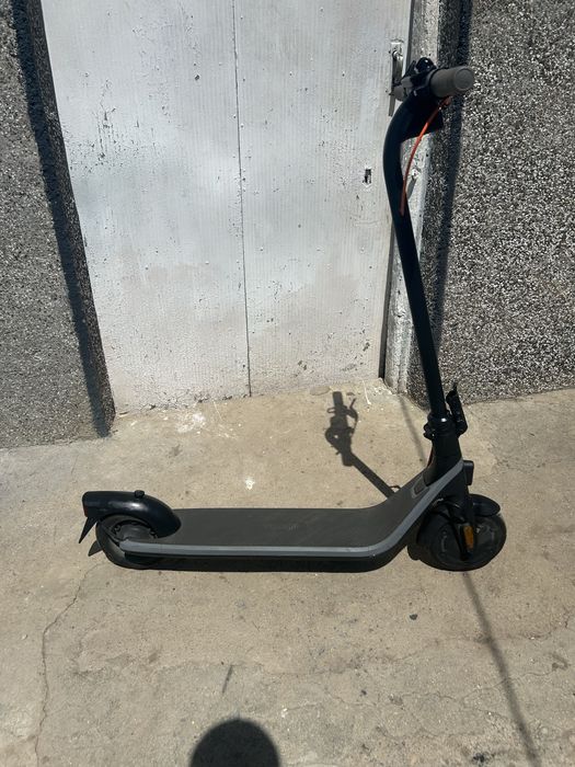 Електрическа тротинетка Ninebot e2 plus