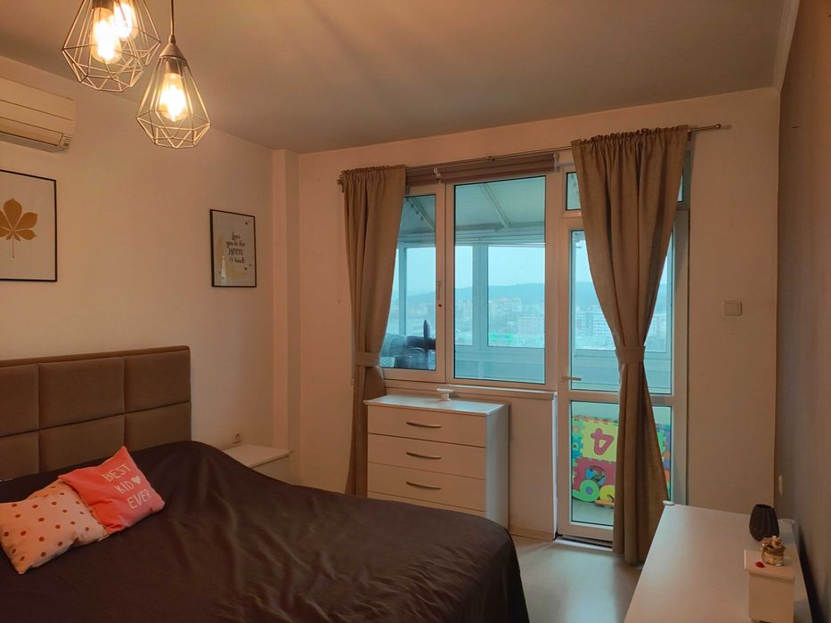 Продава се Тристаен апартамент в Велико Търново, Център - 69 кв.м за 1667 €/кв.м - Снимка #4