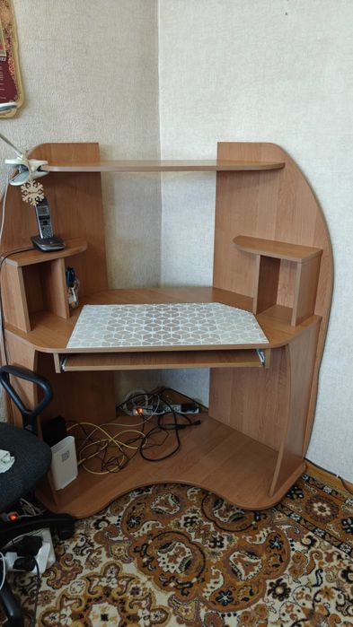 Стол компьютерный!