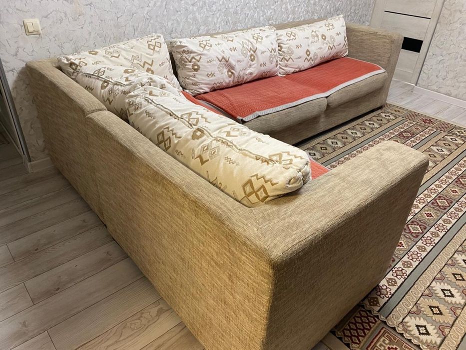 Угловой диван бу СРОЧНО