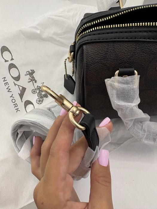 Дамска чанта Coach