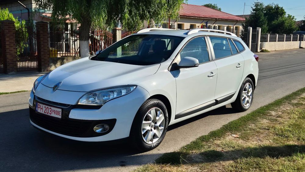 Renault Megane 3 Facelift ; 1,5 DCI ; Posibilitate De Rate ; Numere Rosii ; Impecabil