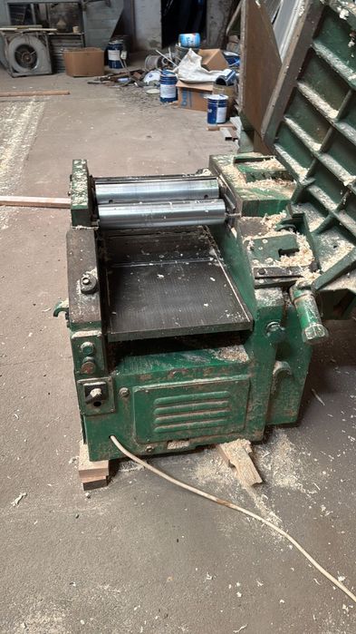 Masina universala de tamplarie