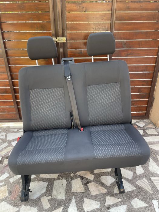 Bancheta dubla rindul 2 VW Transporter T5 an 2013