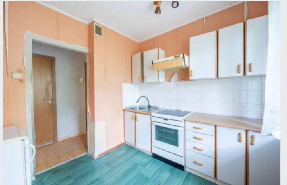 Продажа квартиры максим горький бий буз базар Салам чайхана художник