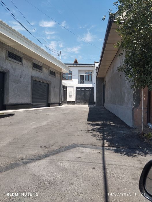 Keles Abduraxmonovda 2etaj 8ta xona navastroyka 2ta  uchastka soti !la