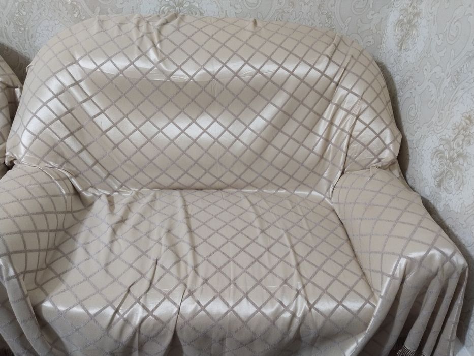 Продается диван с креслой 3-2-1