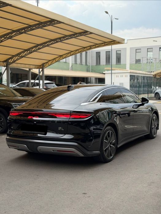 BYD XAN L 2025y qora