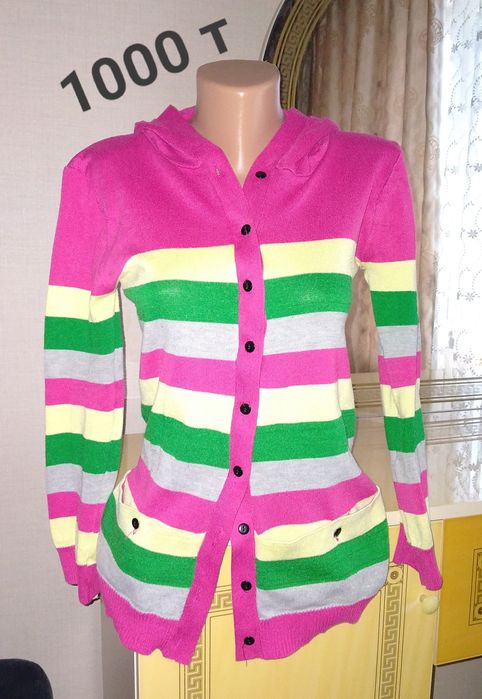 Кофточки женские