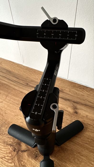 Стабилизалор Dji Rs3 mini (ручка, сумка, коробка)